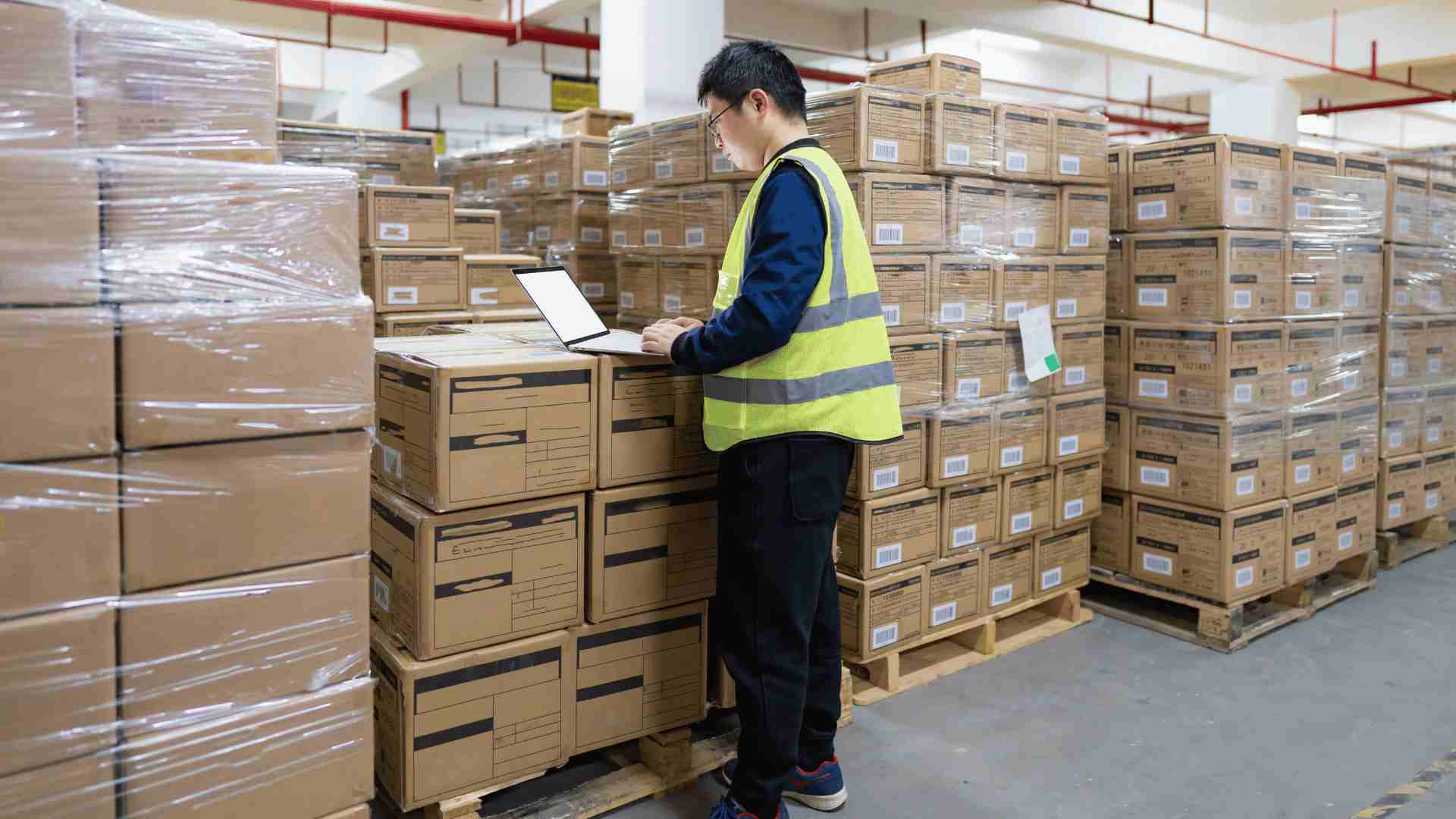 Versa Cloud ERP - Blog Basics of an ERP Solution: Demystifying the Concept of Accounting  %Post Title,