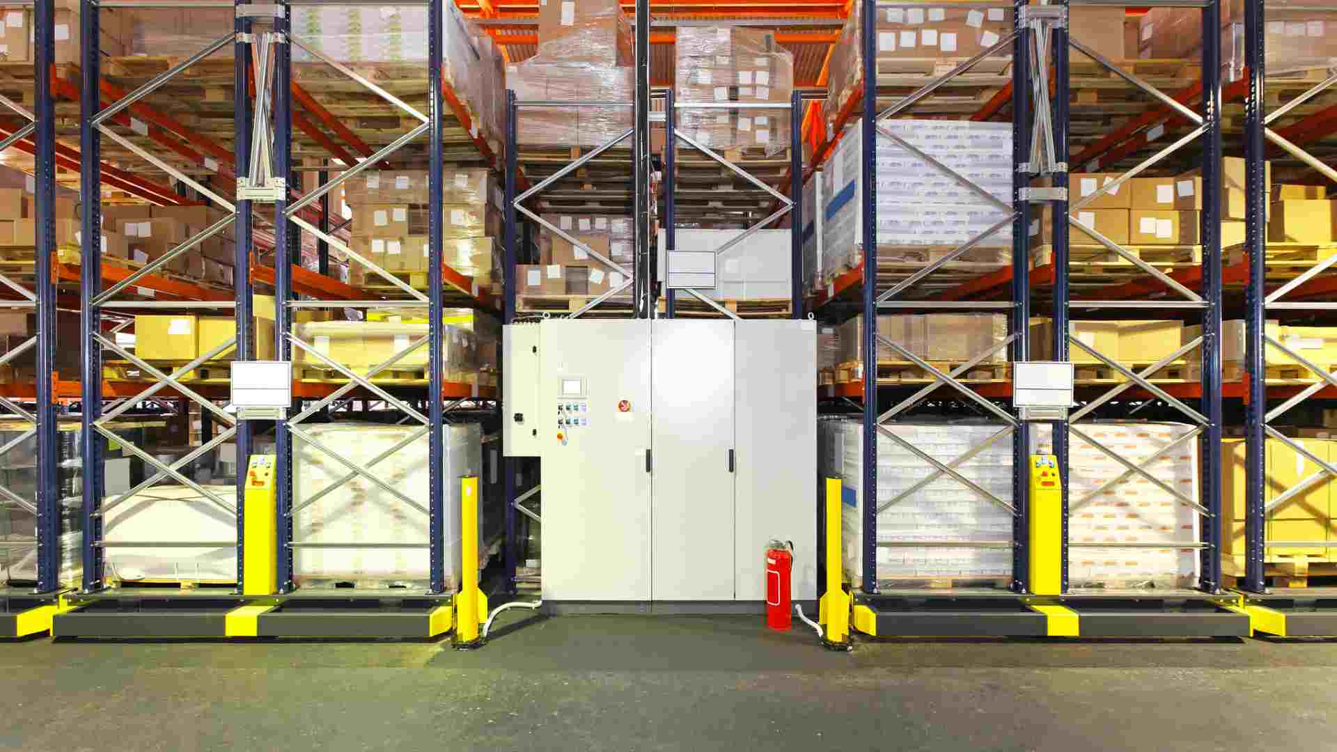 Versa Cloud ERP - Blog Inventory Automation for Multichannel Retailers: Key Benefits and Implementation Tips  %Post Title,